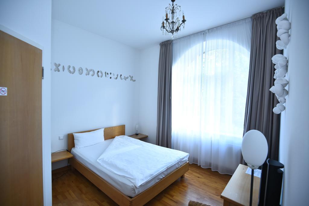 Robert Mayer 3* Frankfurt am Main