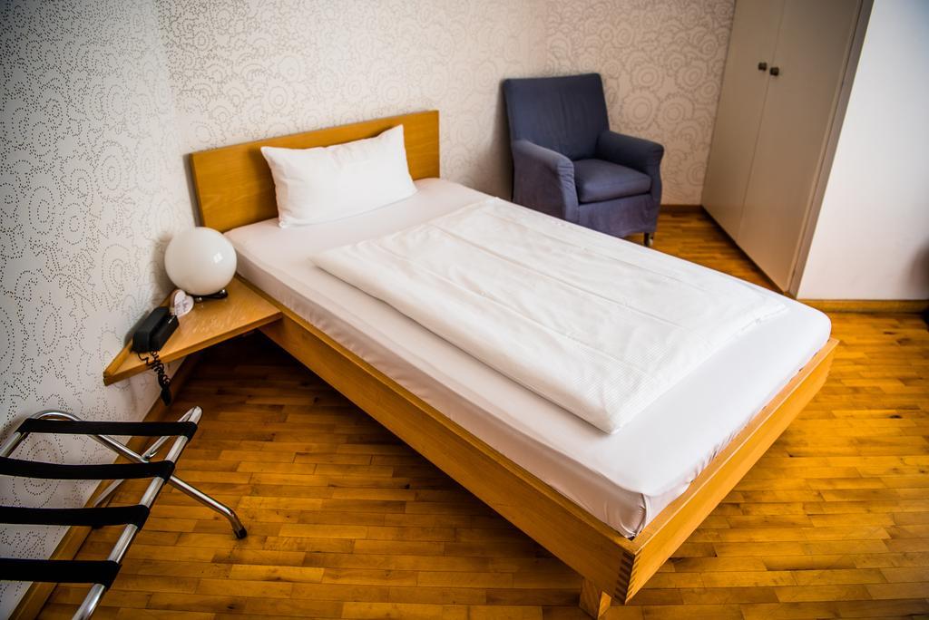 Hotel Robert Mayer 3*