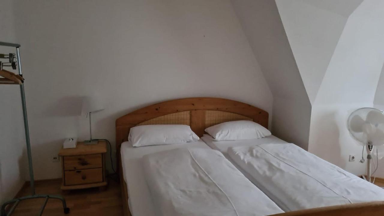 Hotel Art-hotel Robert Mayer 3*